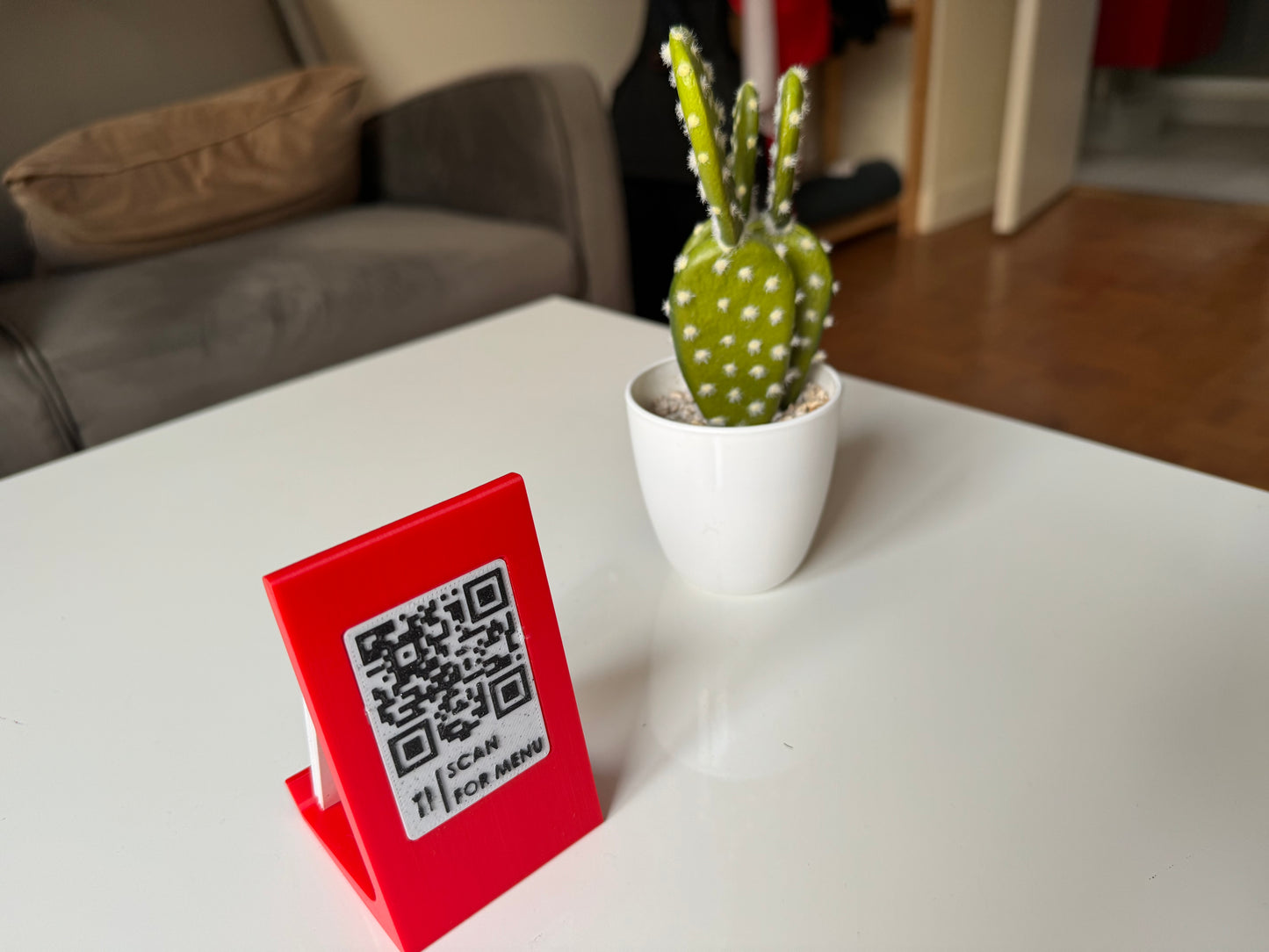 Customized QR-CODE & STAND - 3D Printed