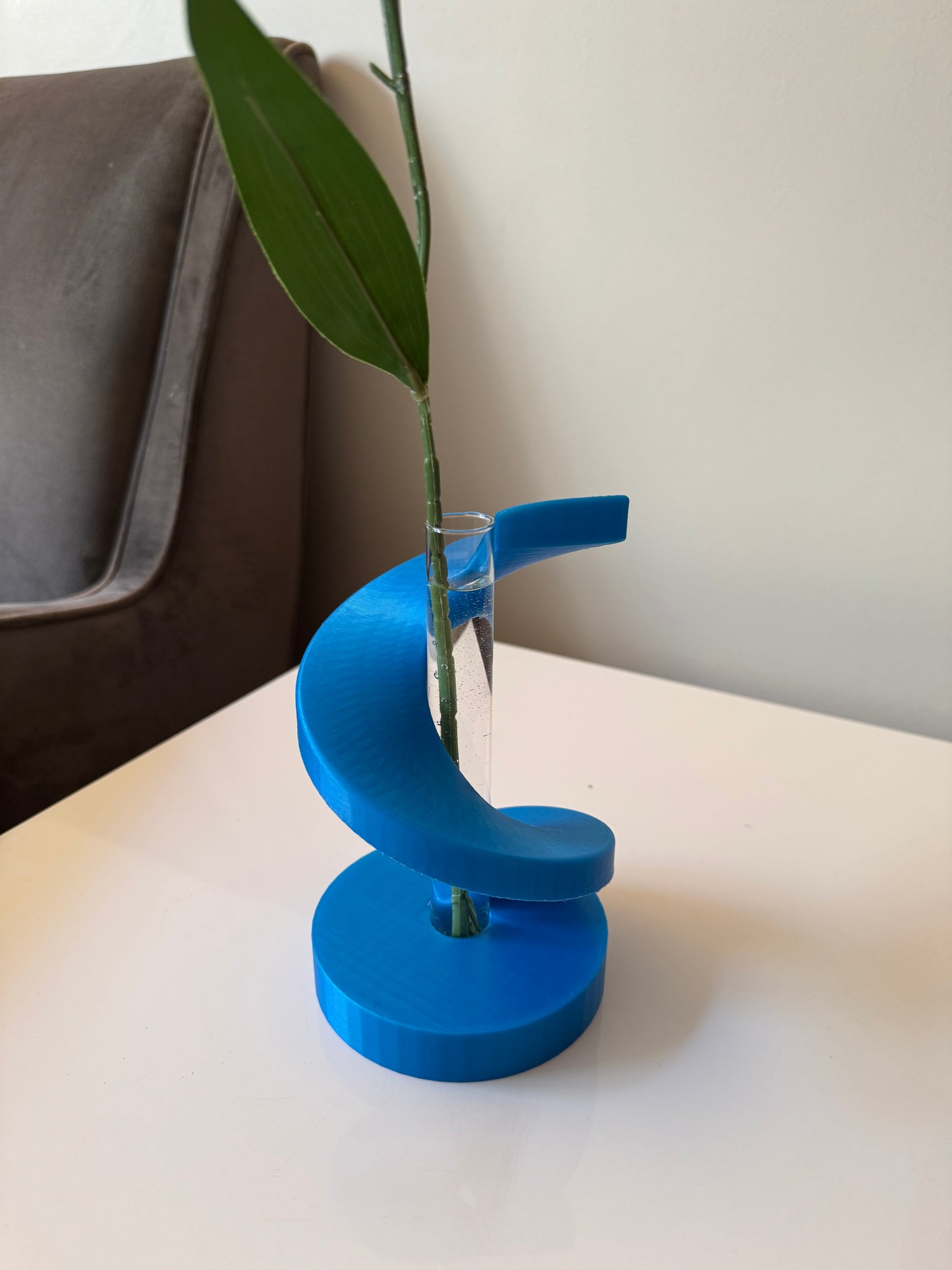 Vase à fleur Soliflore SPIRALE - Imprimé en 3D avec tube en verre