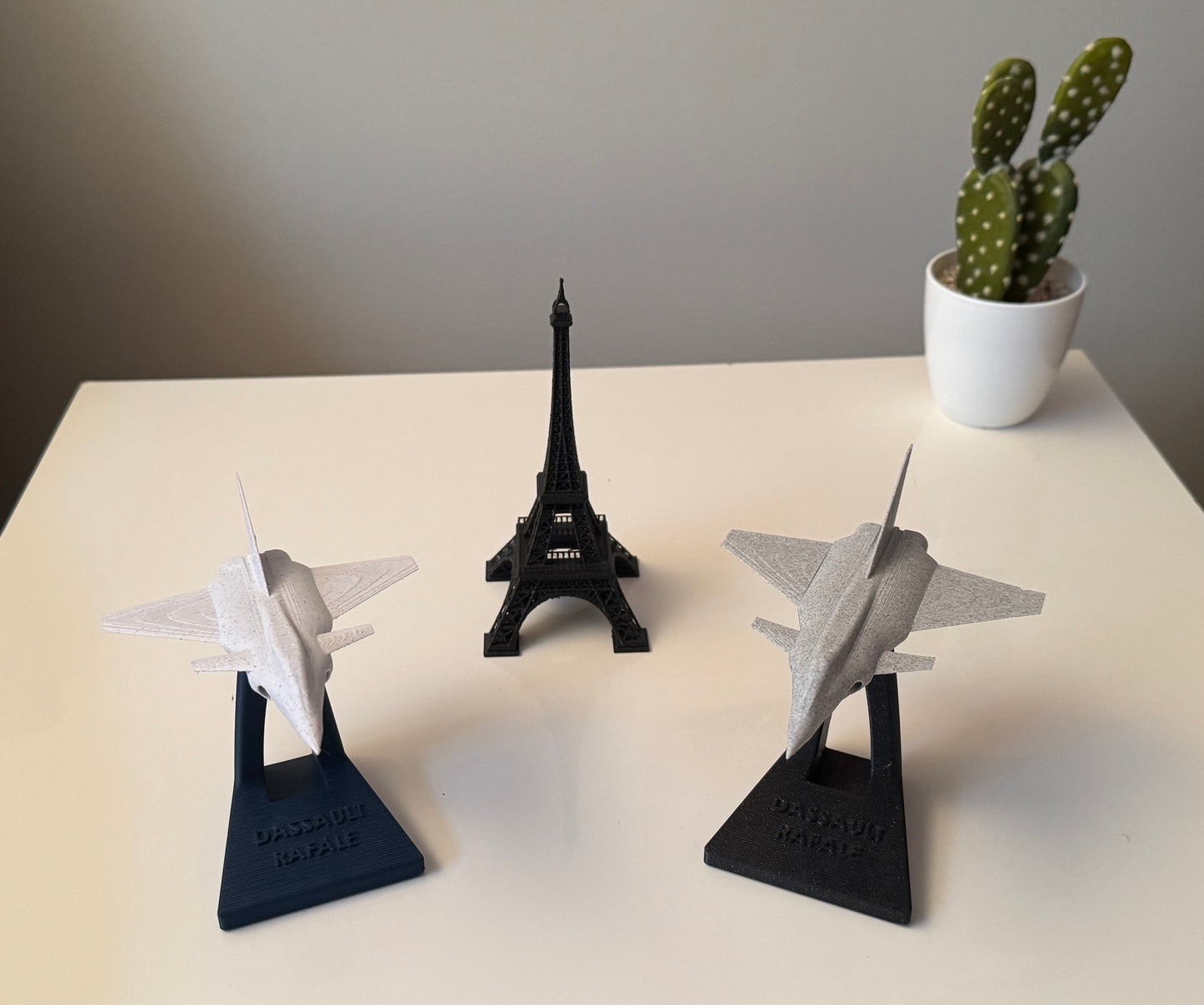 Le RAFALE Imprimé en 3D - Maquette + Socle personnalisé