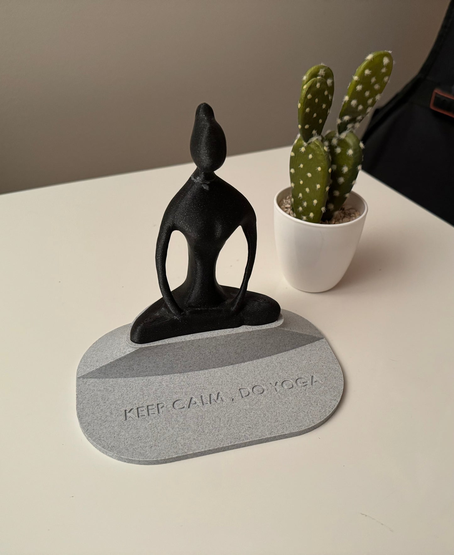 Statuette Yoga et son Socle Personnalisé - Imprimé en 3D