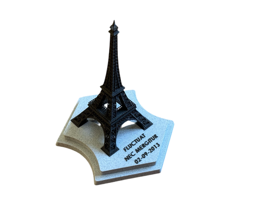 Tour Eiffel avec socle personnalisé - Impression 3D