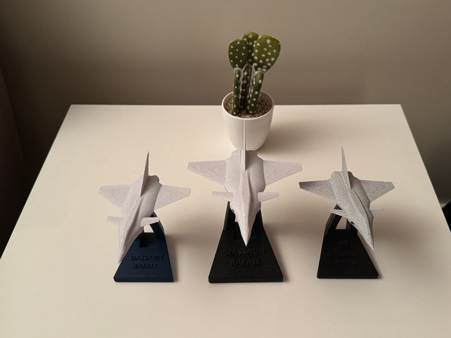 Le RAFALE Imprimé en 3D - Maquette + Socle personnalisé