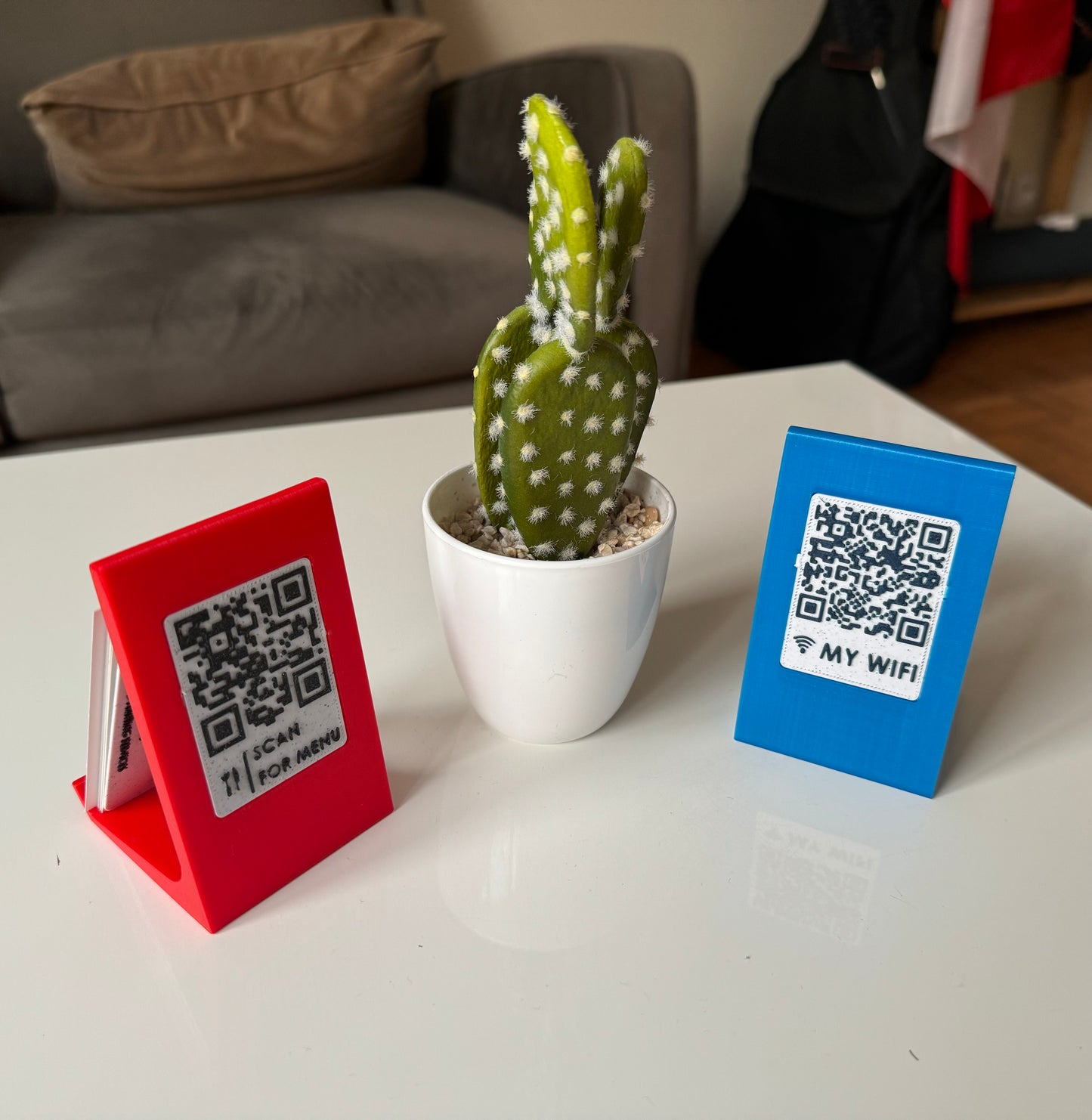 Customized QR-CODE & STAND - 3D Printed